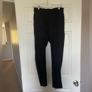 Lululemon On the Fly Pant Woven Black 6